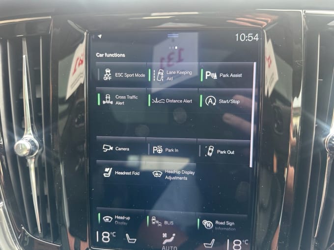 2025 Volvo V90 Cross Country