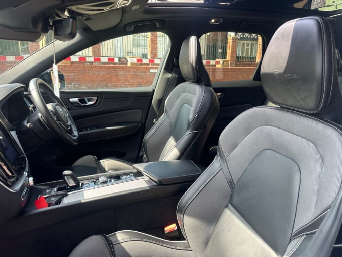 2025 Volvo Xc60