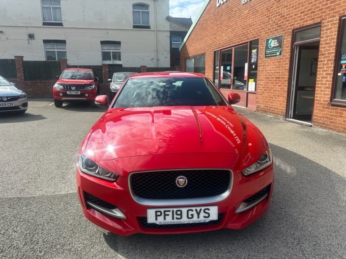2025 Jaguar Xe