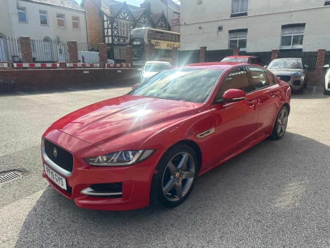 2025 Jaguar Xe