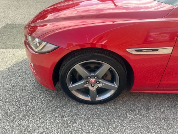 2025 Jaguar Xe