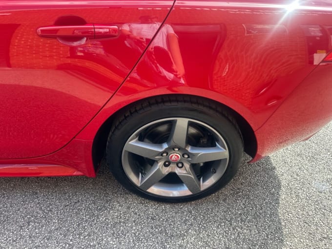 2025 Jaguar Xe