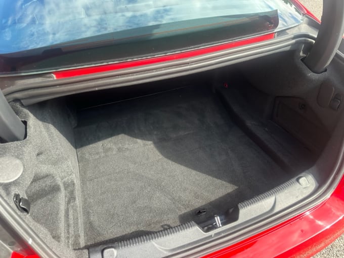 2025 Jaguar Xe