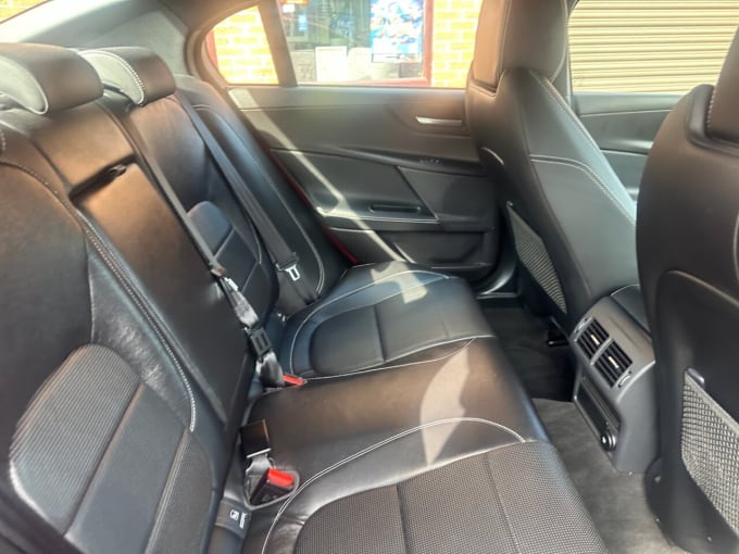 2025 Jaguar Xe