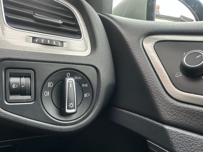2025 Volkswagen Golf
