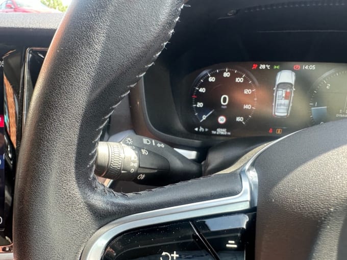 2025 Volvo V60 Cross Country