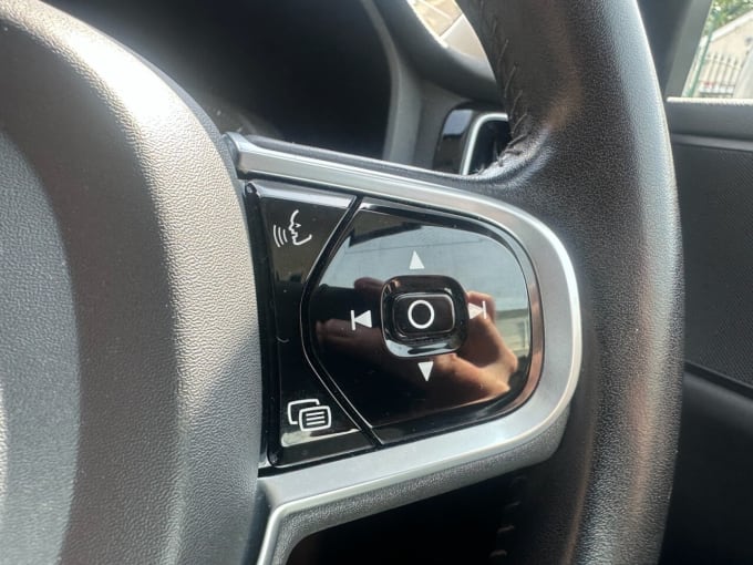 2025 Volvo V60 Cross Country