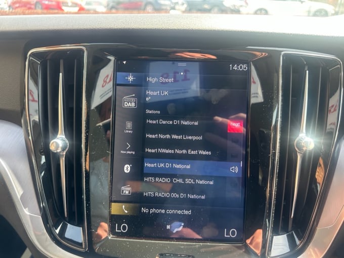 2025 Volvo V60 Cross Country