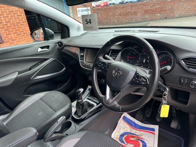 2025 Vauxhall Crossland X