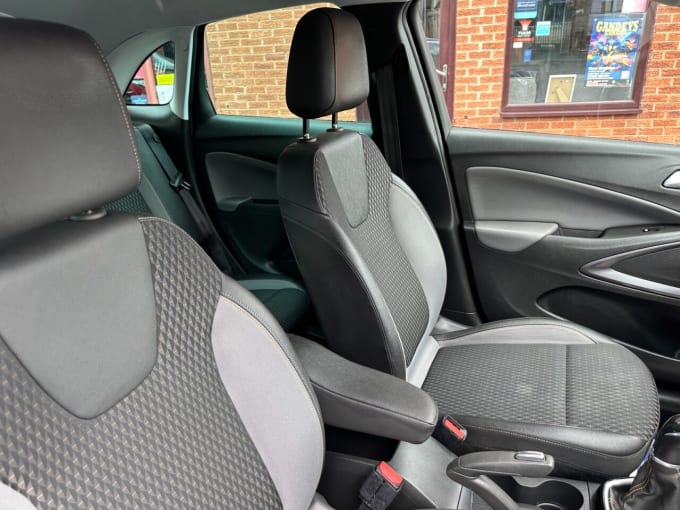 2025 Vauxhall Crossland X