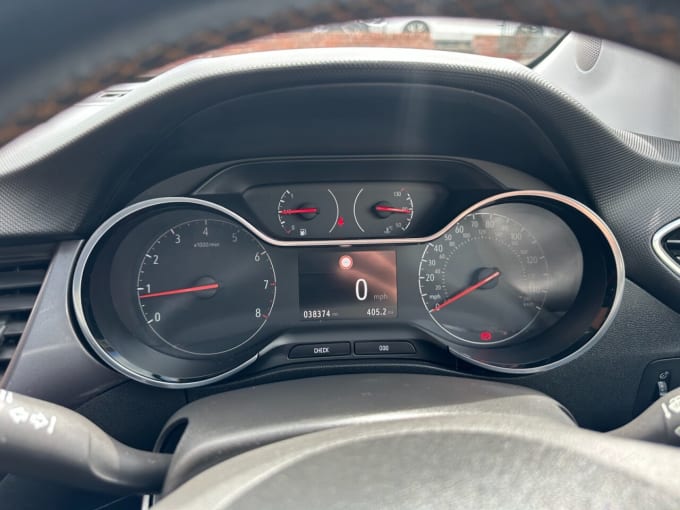 2025 Vauxhall Crossland X
