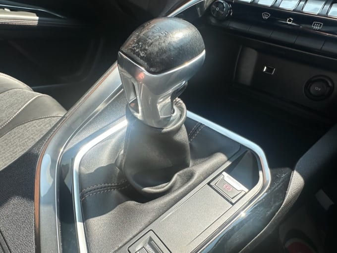 2025 Peugeot 3008