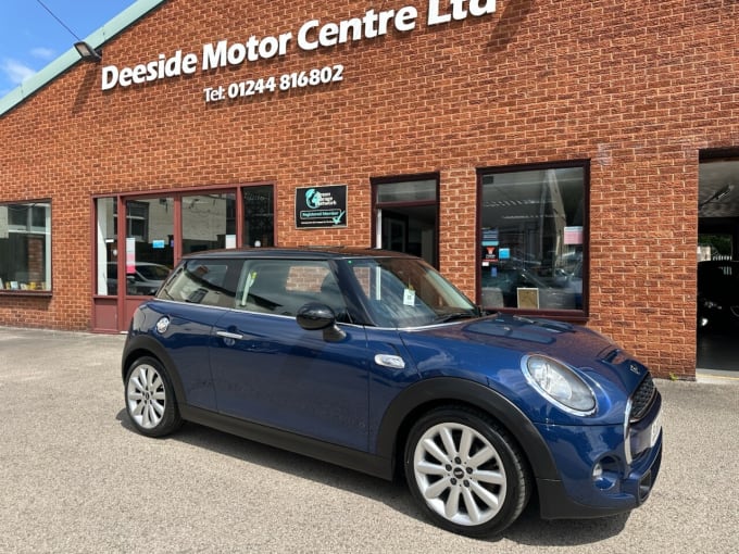 2025 Mini Hatch