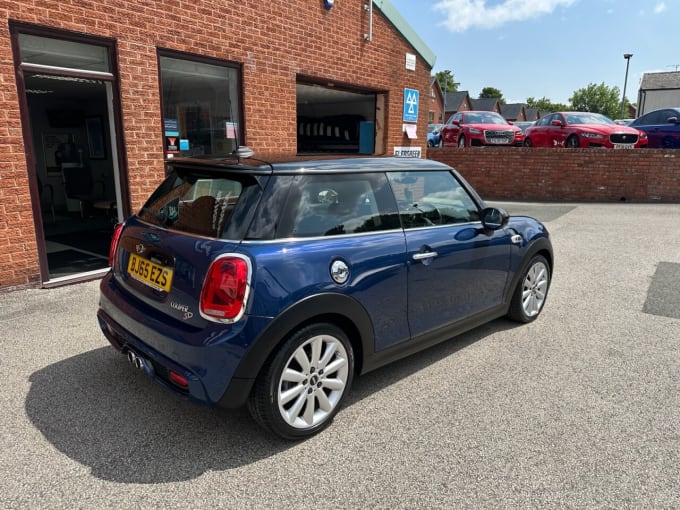 2025 Mini Hatch