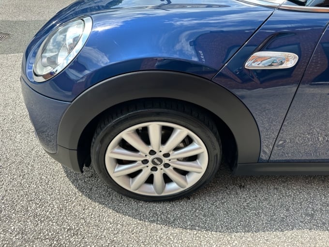 2025 Mini Hatch