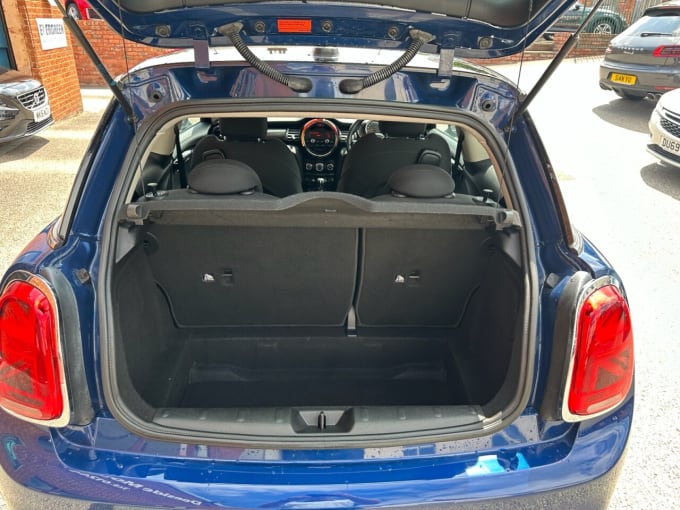 2025 Mini Hatch