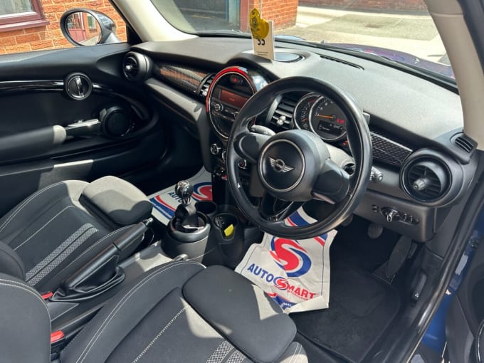 2025 Mini Hatch