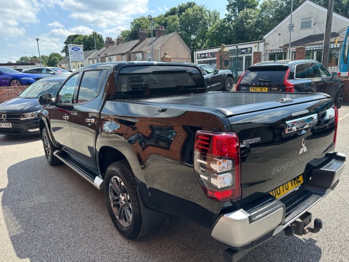 2025 Mitsubishi L200