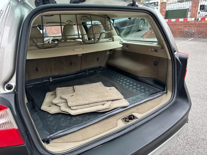 2025 Volvo Xc70