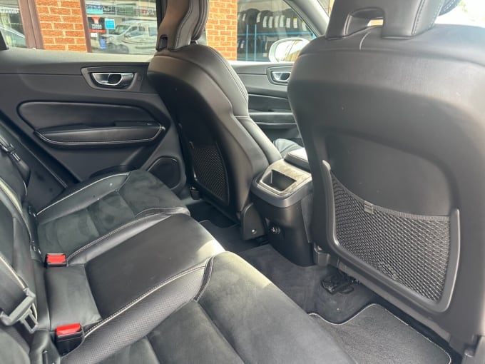 2025 Volvo Xc60