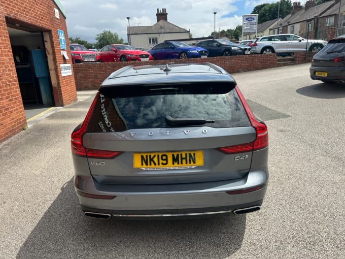 2025 Volvo V60