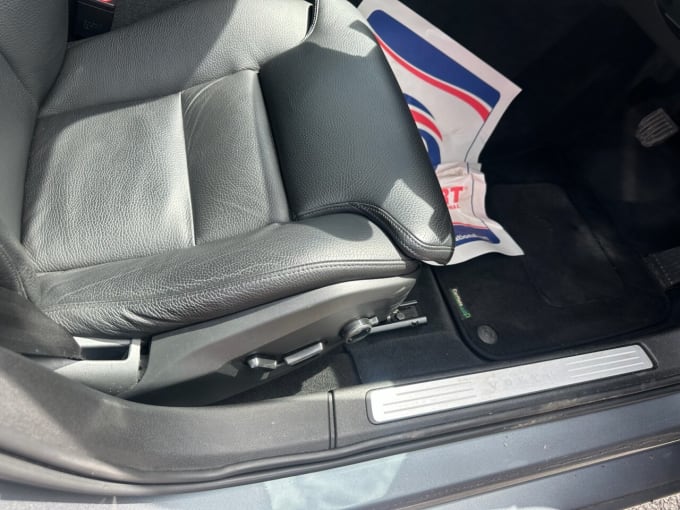 2025 Volvo V60