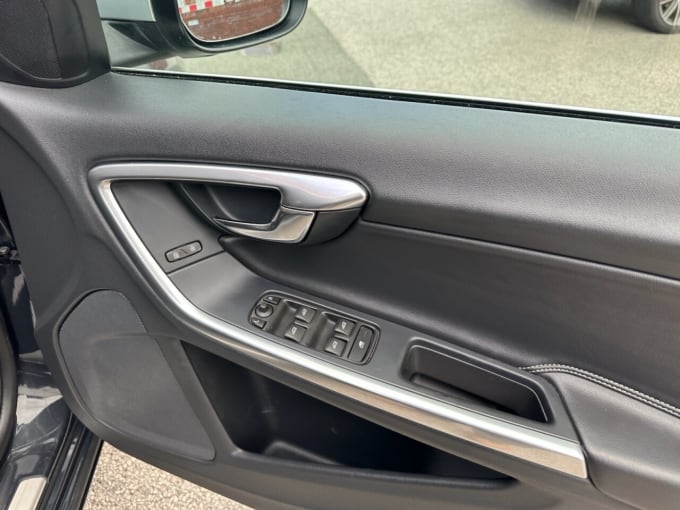 2025 Volvo S60