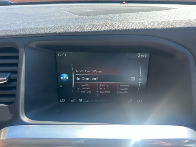 2025 Volvo V60