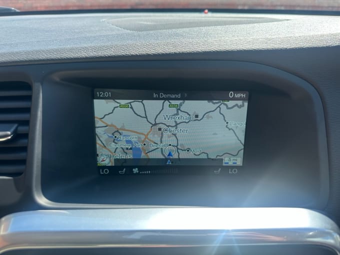 2025 Volvo V60