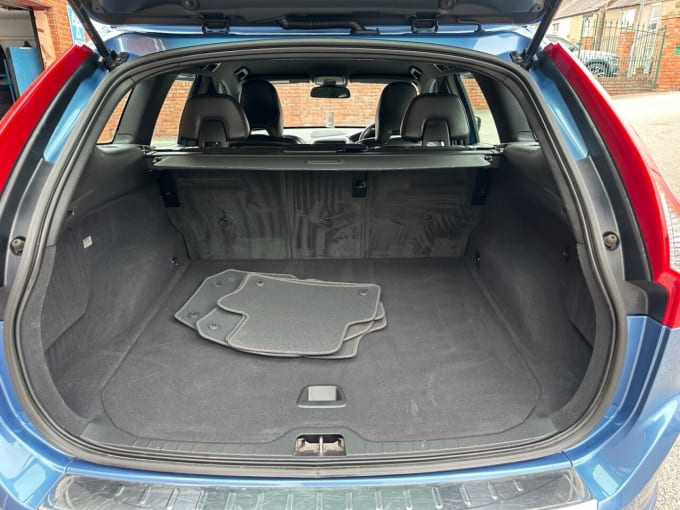 2025 Volvo Xc60