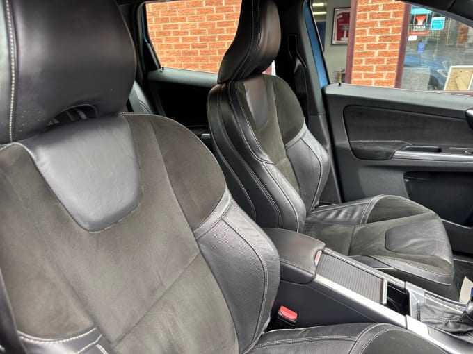 2025 Volvo Xc60