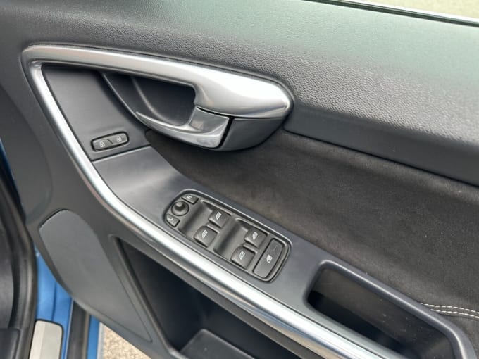 2025 Volvo Xc60