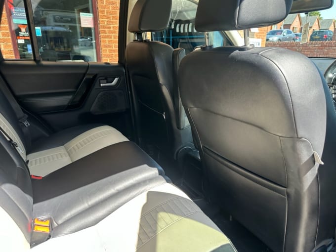 2025 Land Rover Freelander 2