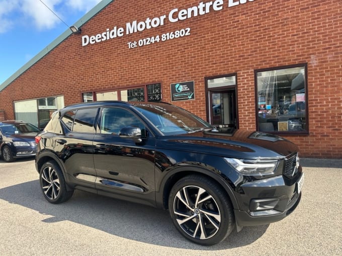 2025 Volvo Xc40
