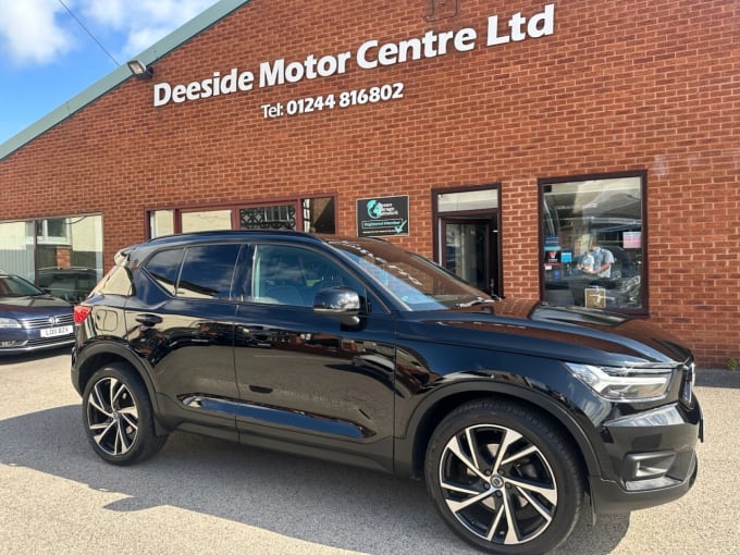 2025 Volvo Xc40