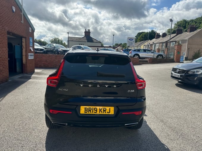 2025 Volvo Xc40