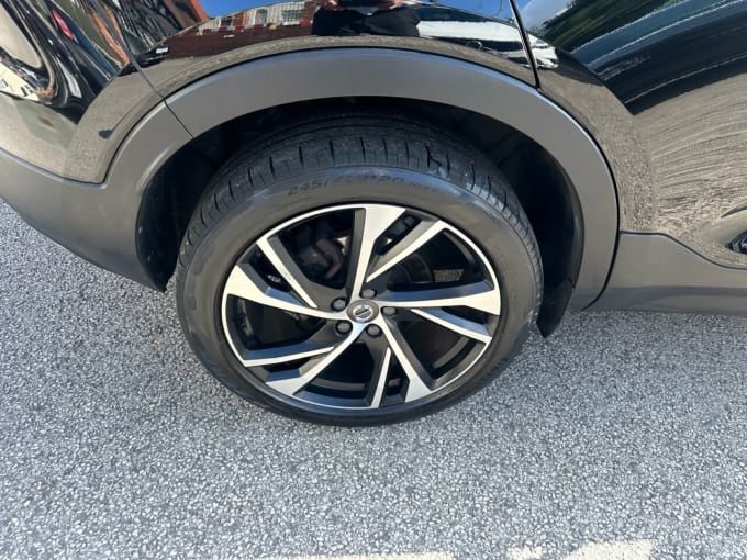 2025 Volvo Xc40