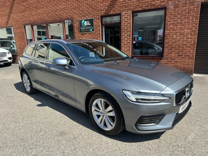 2025 Volvo V60