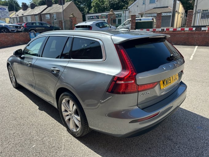 2025 Volvo V60