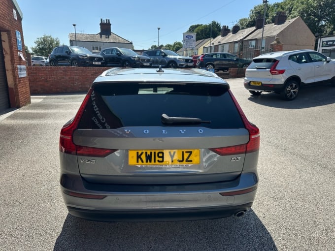 2025 Volvo V60