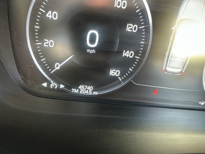 2025 Volvo V60