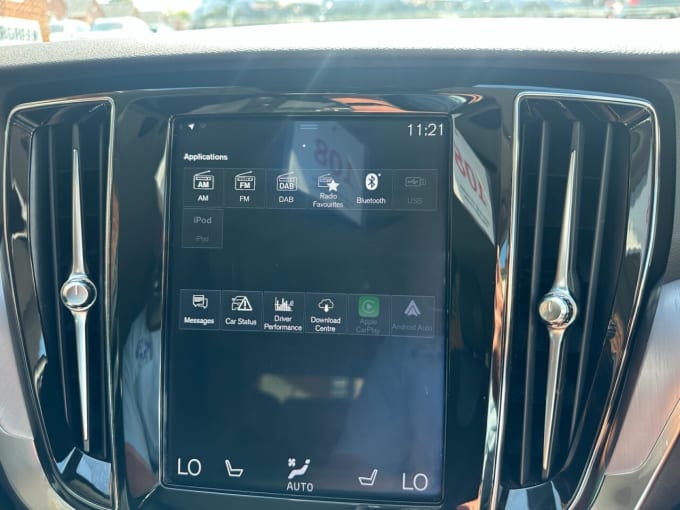 2025 Volvo V60