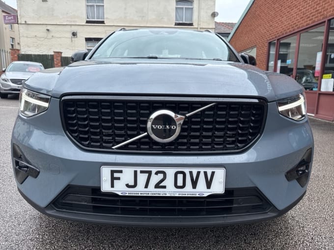 2025 Volvo Xc40