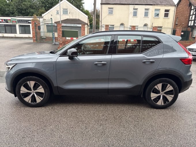 2025 Volvo Xc40