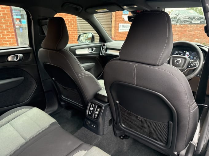 2025 Volvo Xc40