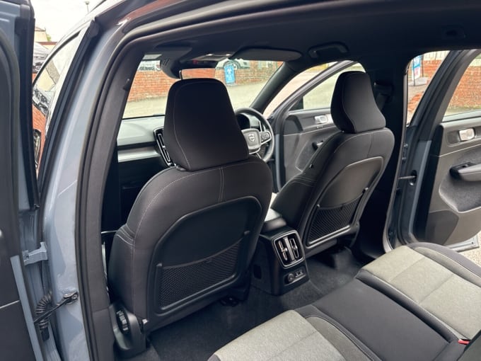 2025 Volvo Xc40