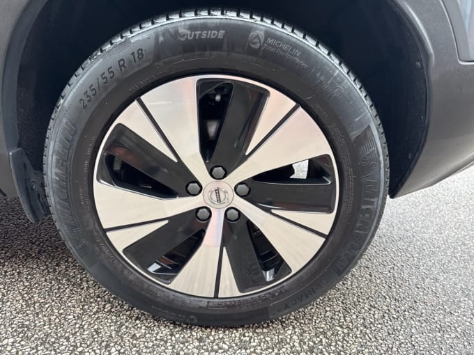 2025 Volvo Xc40