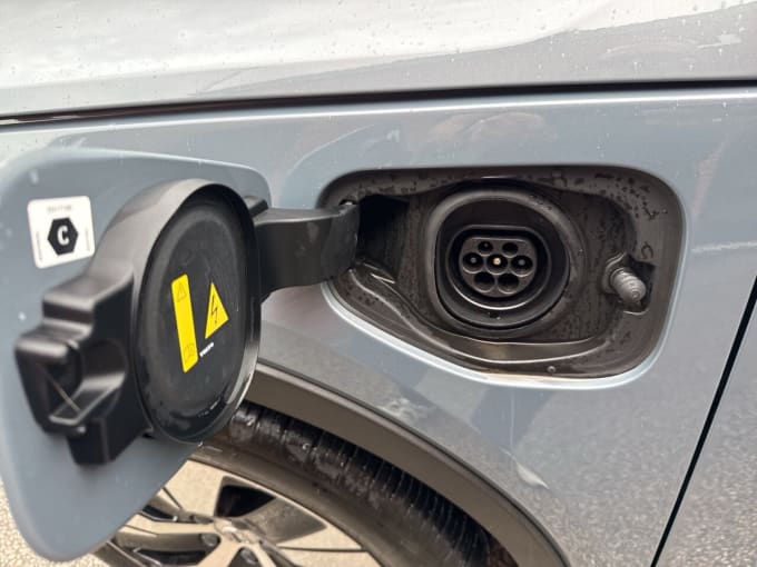 2025 Volvo Xc40
