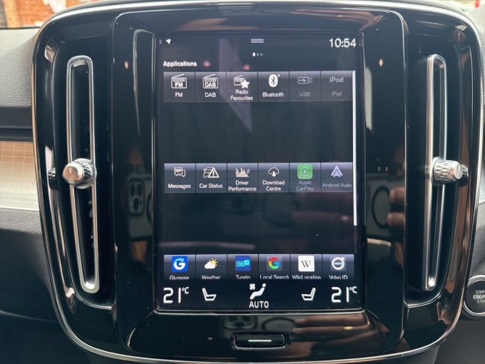 2025 Volvo Xc40