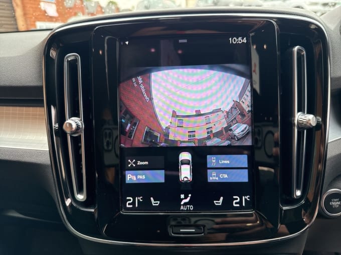 2025 Volvo Xc40